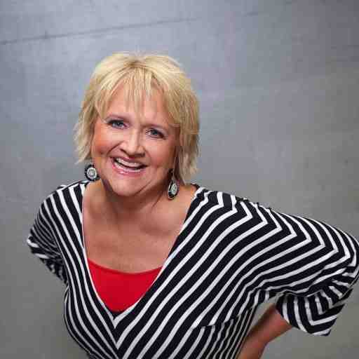 Chonda Pierce